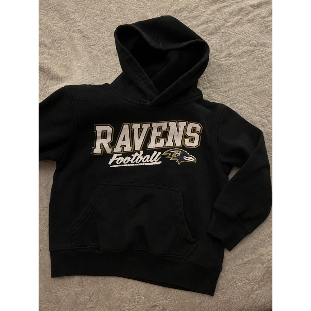 🔶🔶SOLD🔶🔶 Baltimore Ravens Football Hooded Sweatshirt, size S5/6. NFL brand.